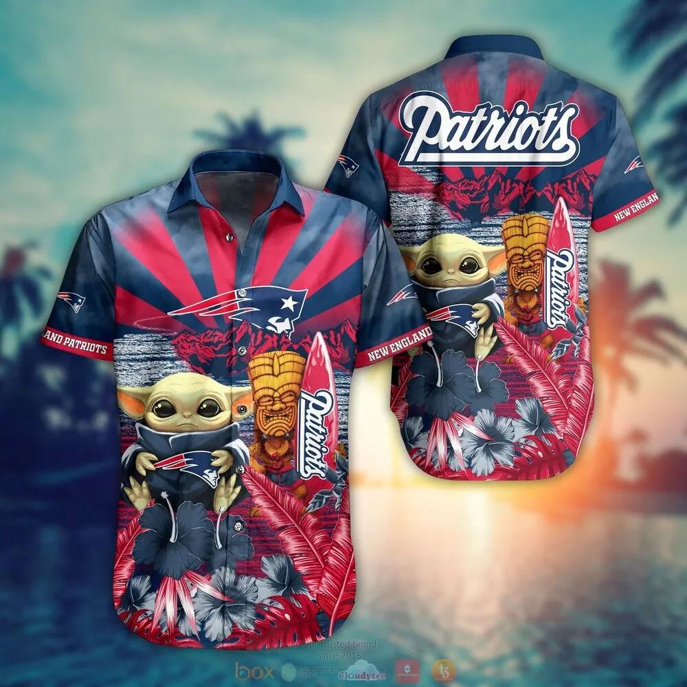 New England Patriots Baby Yoda Aloha Hawaiian Shirt, NFL Hawaiian Shirt Moonbestprint
