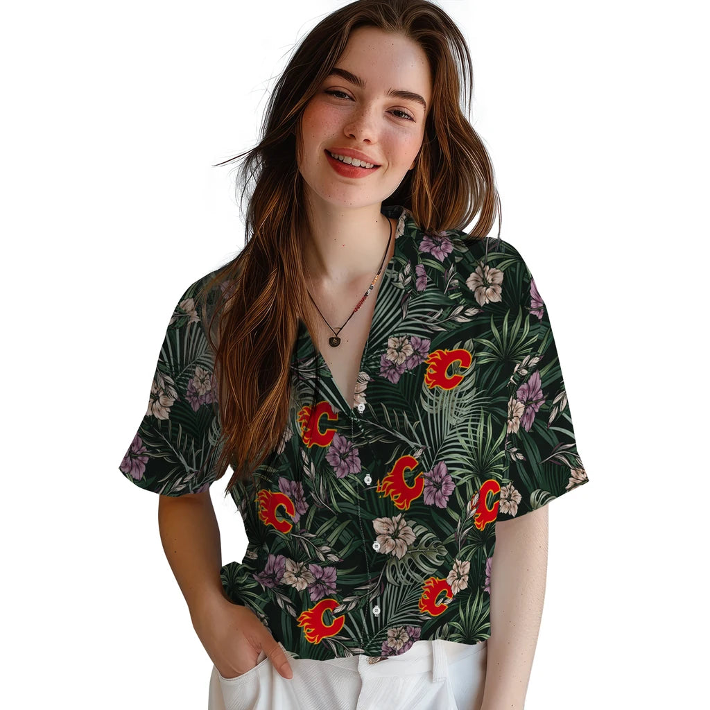 Calgary Flames Hawaiian Shirt - Hibiscus Leaves Pattern – Moonbestprint