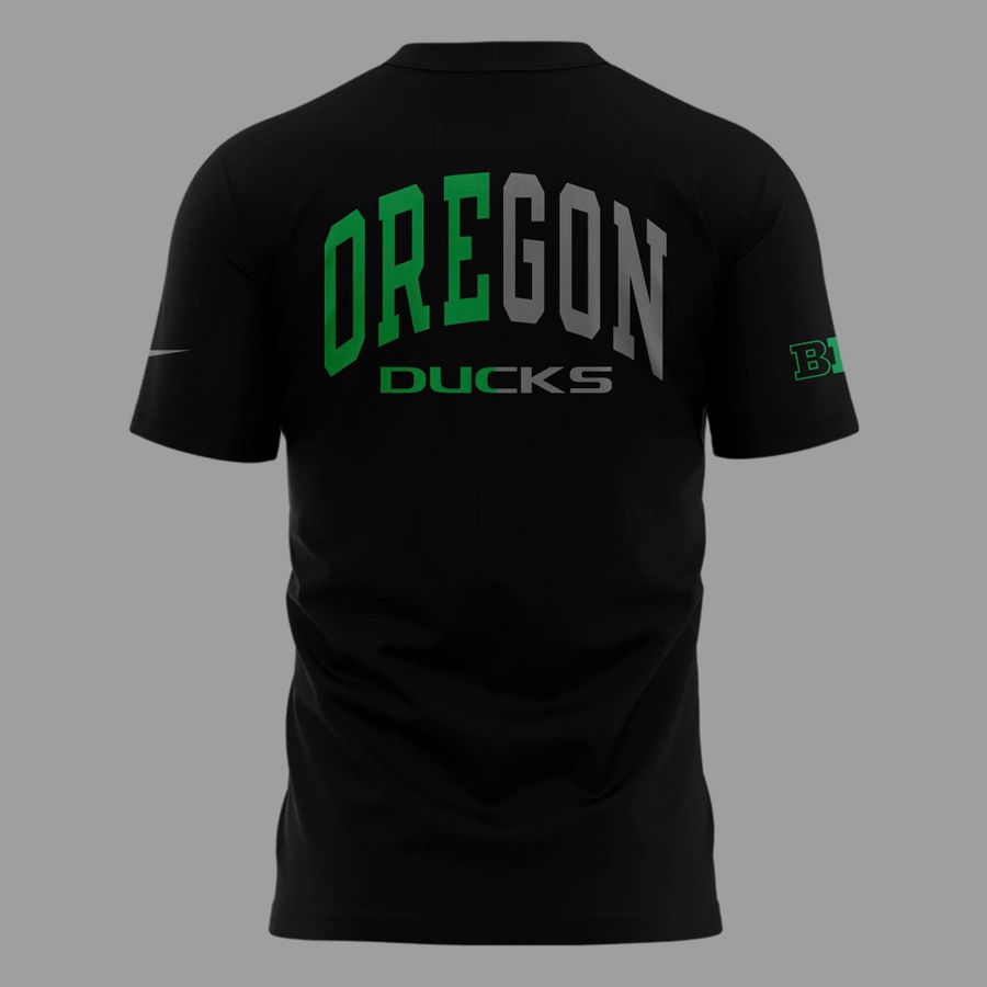 2025 limited edition t-shirt Oregon Ducks football "Back In Black" for fans | YU65 Moonbestprint