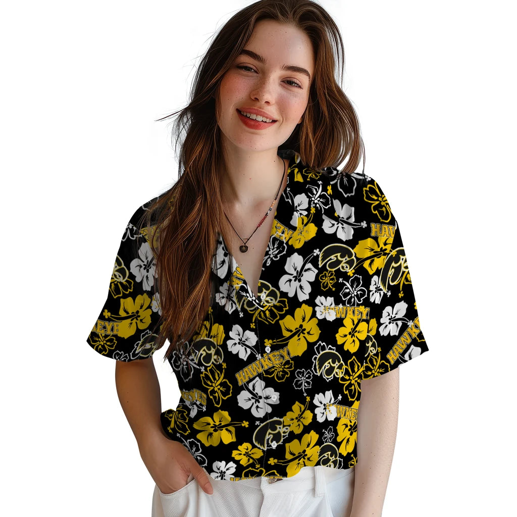 Iowa Hawkeyes Hibiscus Bloom Hawaiian Shirt – Moonbestprint