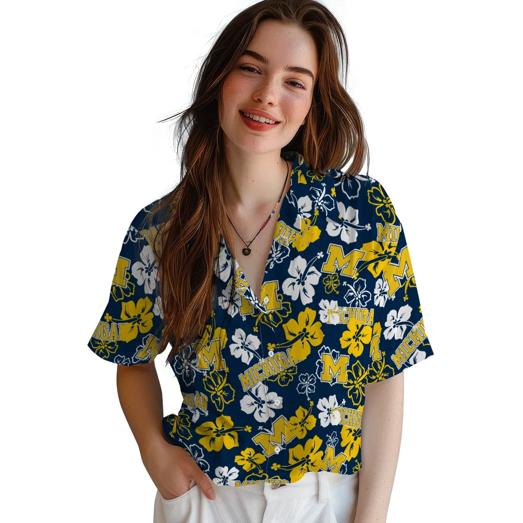 Michigan Wolverines Hibiscus Bloom Hawaiian Shirt – Moonbestprint