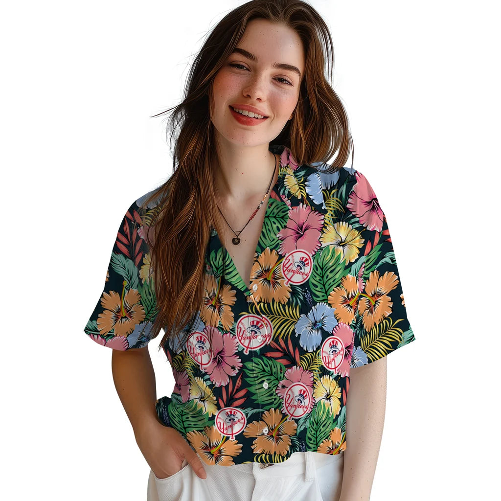 New York Yankees Hawaiian Shirt - Brilliant Hibiscus Garden | Moonbestprint
