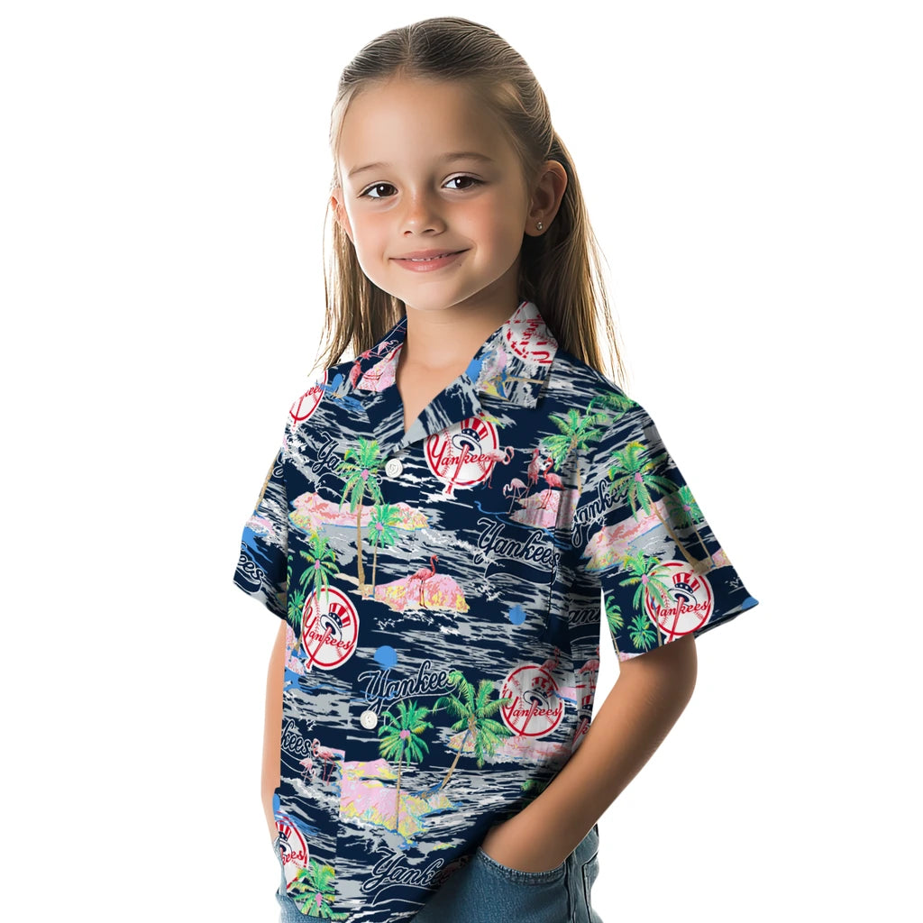 New York Yankees Flamingo Retreat 2026 Hawaiian Shirt – Moonbestprint
