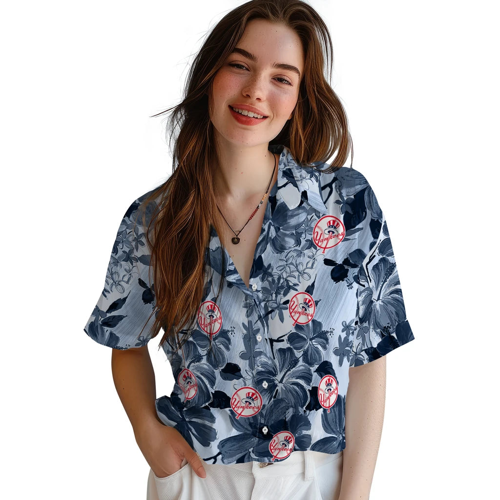 New York Yankees Hawaiian Shirt - Hibiscus Arrangement | Moonbestprint
