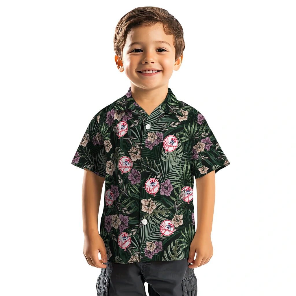 New York Yankees Hawaiian Shirt - Hibiscus Leaves Pattern | Moonbestprint