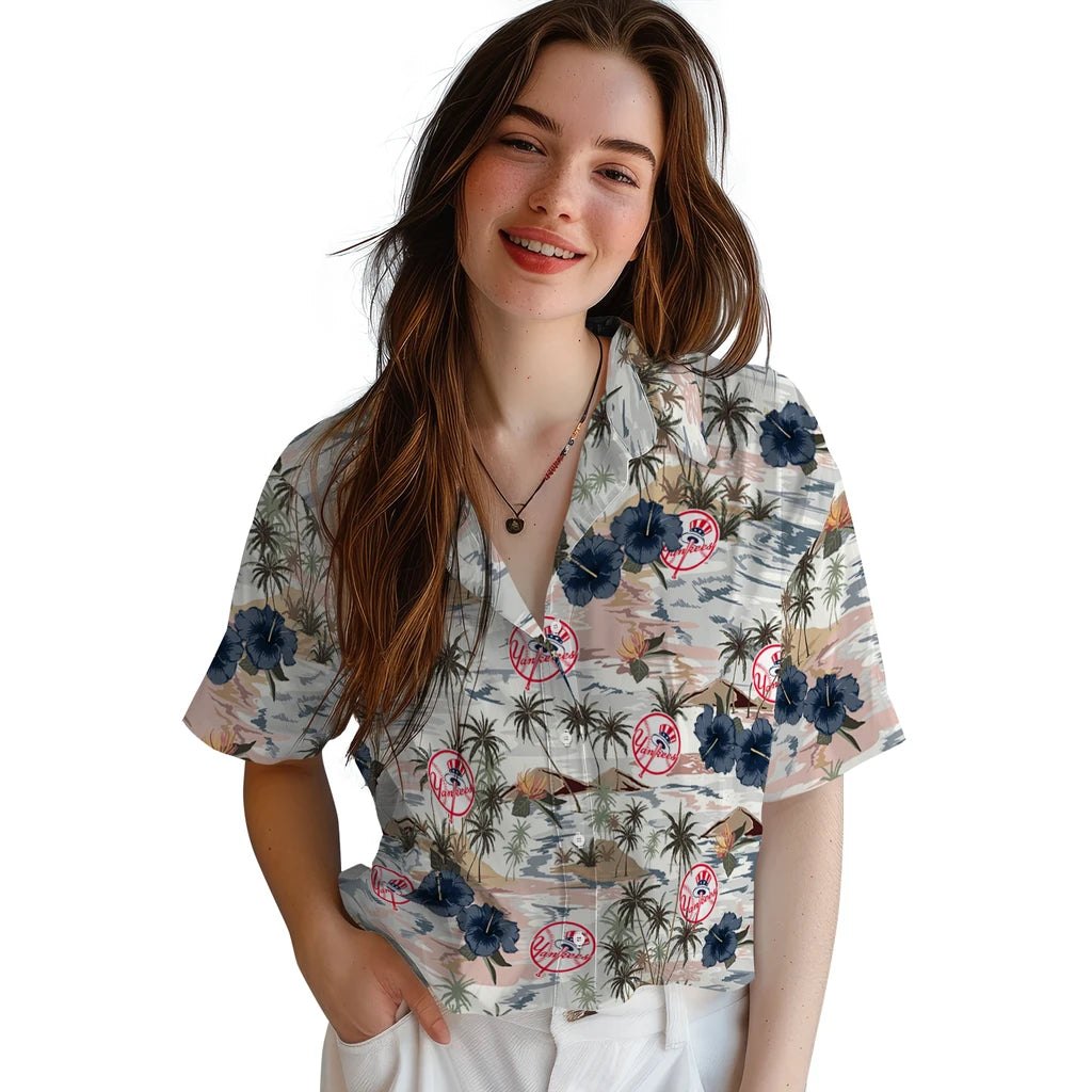 New York Yankees Hawaiian Shirt - Hibiscus Seaside | Moonbestprint